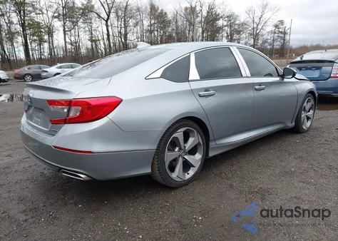 2018 Honda Accord Touring z USA, uszkodzony, nr VIN 1HGCV1F91JA149105